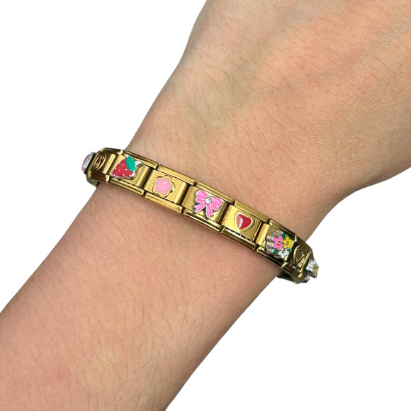 Feminine Italian Charm Bracelet Golden READY TO WEAR w/ 18 Vintage Style Charms - Picture 3 of 5